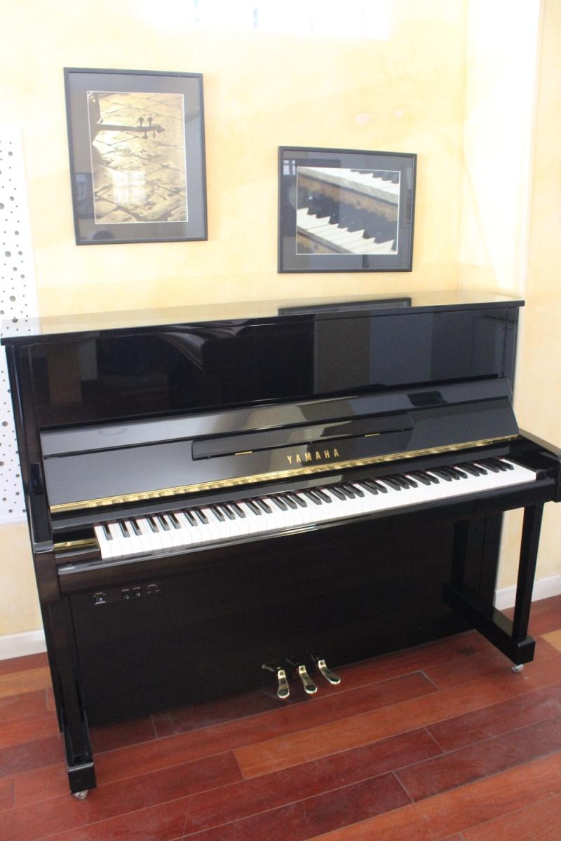Yamaha_B3_Silent.